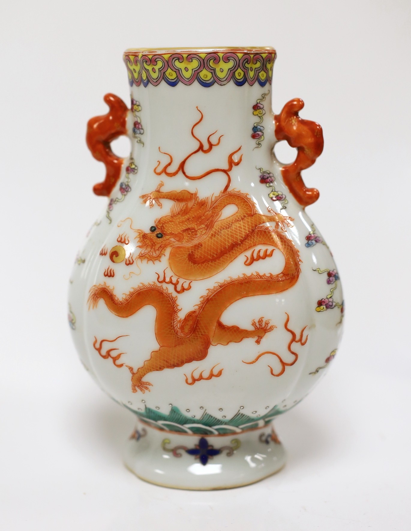 A Chinese enamelled porcelain 'dragon' vase, 16cm